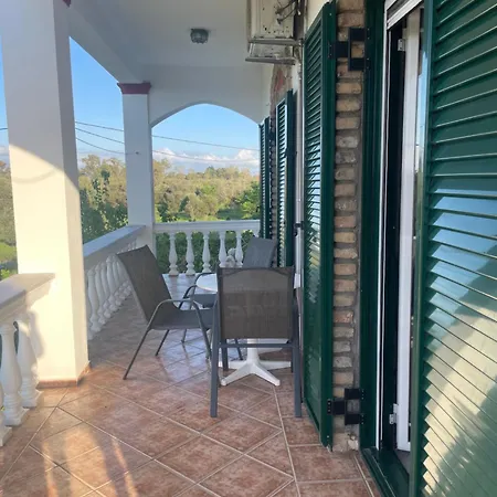 Case de vacanță La Maison De La Riviere *